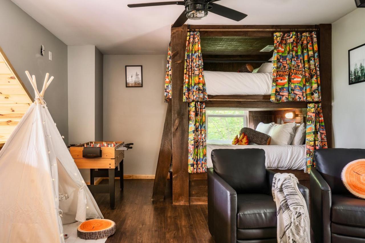 Mountainside - New Luxury Cabin-Fire Table-Hot Tub-3 Pools-Ps5-Bears Gatlinburg Exterior photo