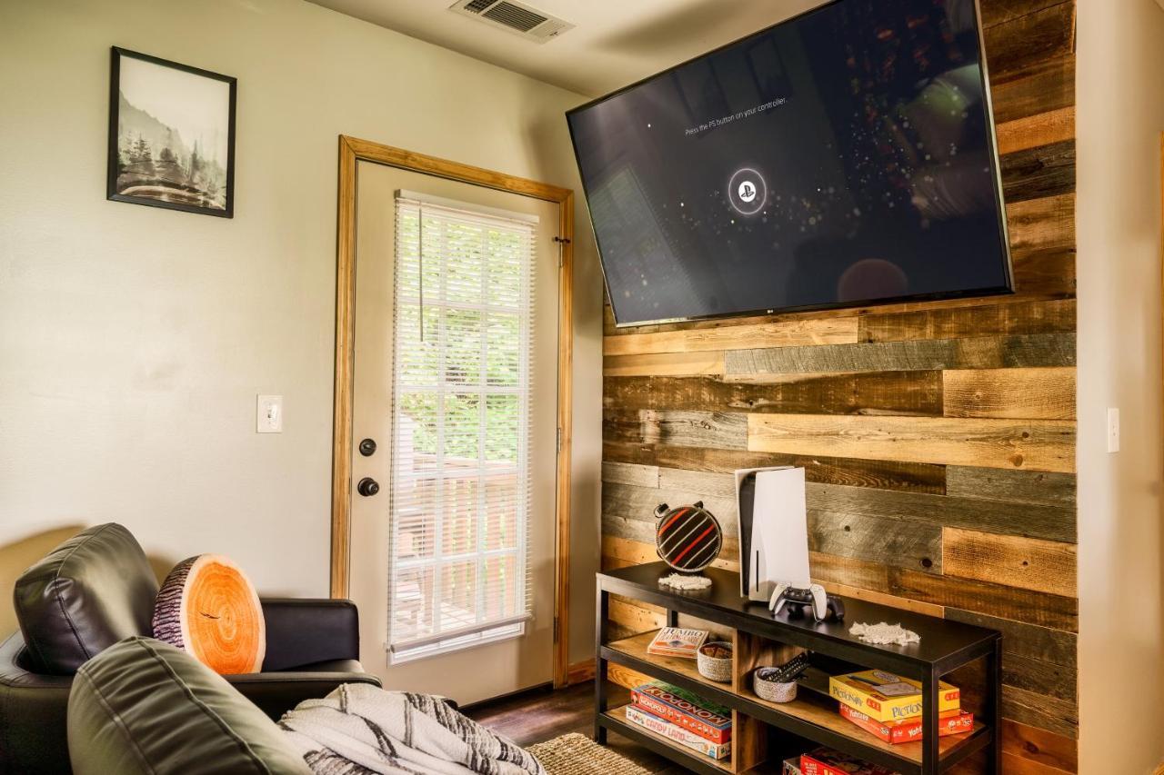 Mountainside - New Luxury Cabin-Fire Table-Hot Tub-3 Pools-Ps5-Bears Gatlinburg Exterior photo