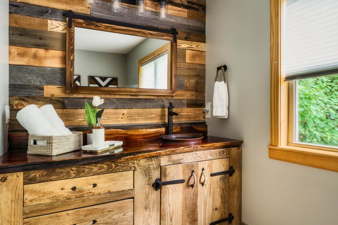 Mountainside - New Luxury Cabin-Fire Table-Hot Tub-3 Pools-Ps5-Bears Gatlinburg Exterior photo