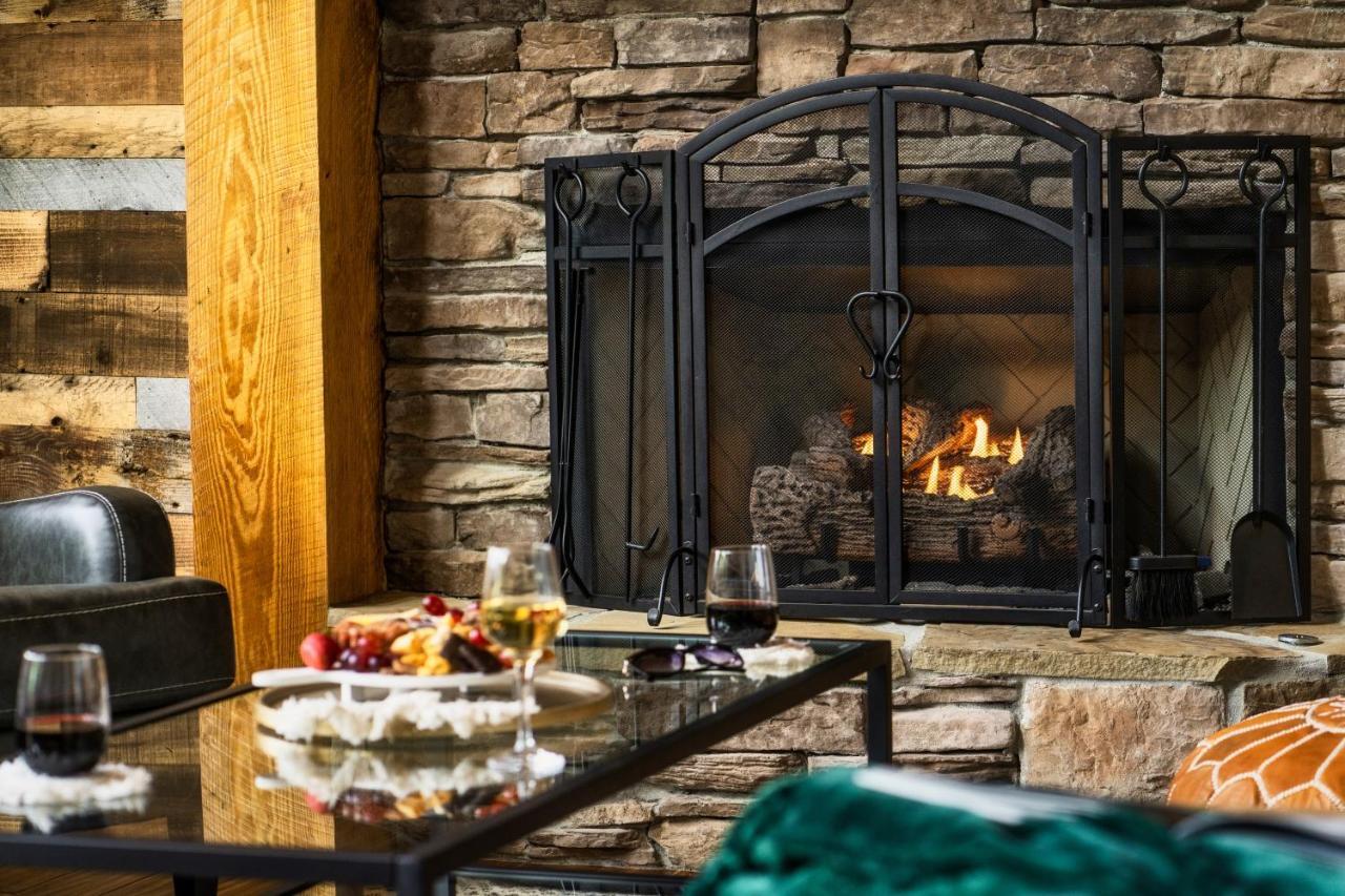Mountainside - New Luxury Cabin-Fire Table-Hot Tub-3 Pools-Ps5-Bears Gatlinburg Exterior photo